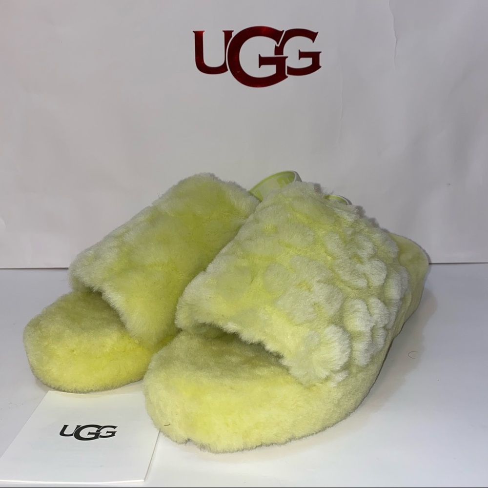 UGG Slippers Fluff Yeah Slide Poppy New size 10